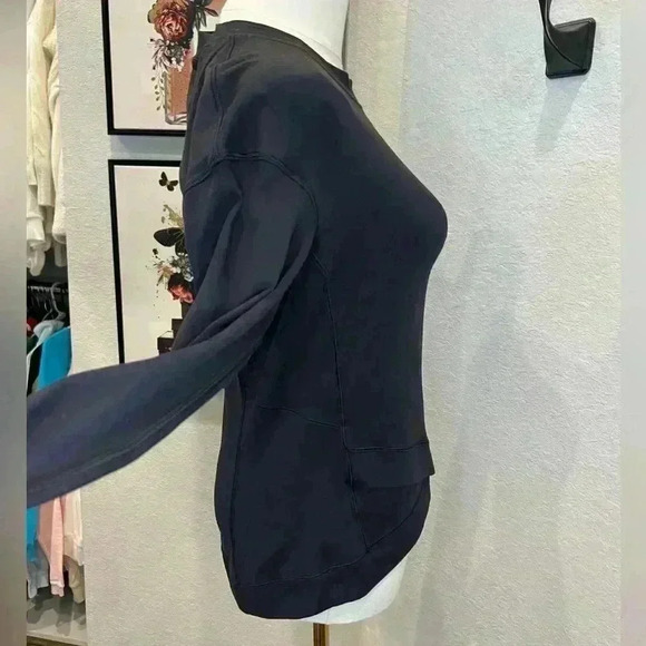Lululemon Close to Crossing Long Sleeve Sz Small - Picture 6 of 10